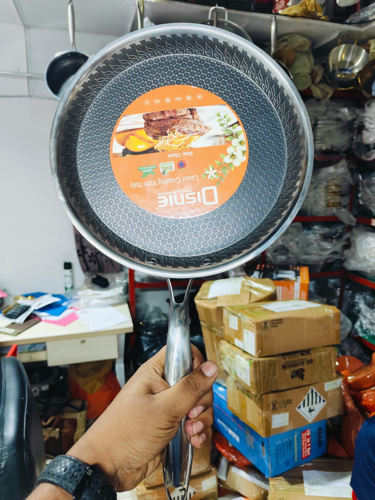 28cm Multi-purpose useable Premium Honeycomb Tawa (Disney Italy)