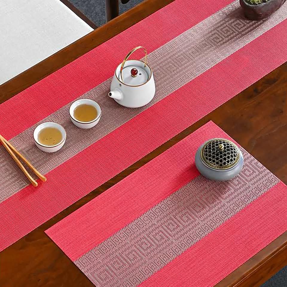 New Red Table Runner With 6 Pieces Mats